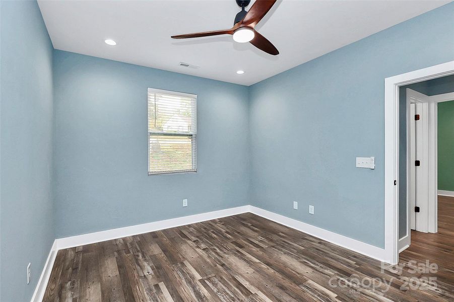Spacious, unfurnished interior of a new home in , Charlotte (Image 21).