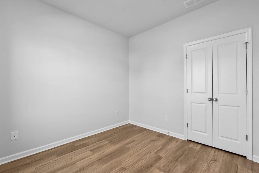 Spacious, unfurnished interior of a new home in , Summerville (Image 18).