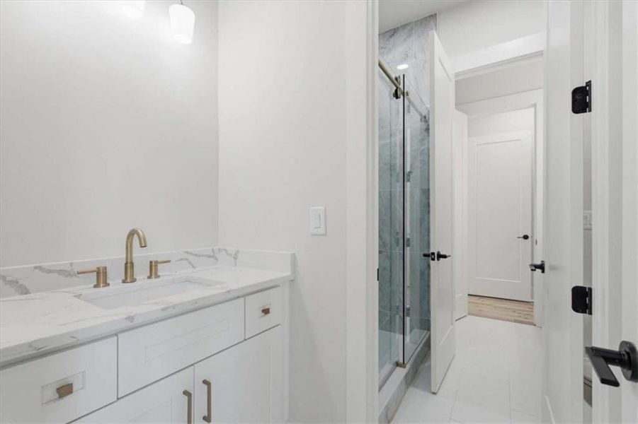 Furnished interior view inside a new home in , Carrollton (Image 17).