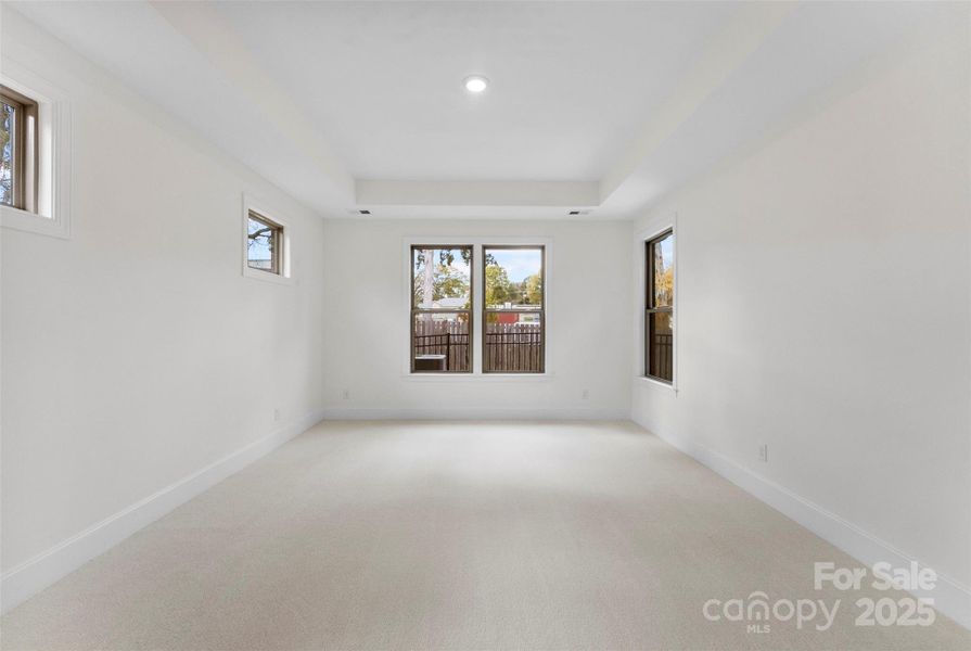 Spacious, unfurnished interior of a new home in The Courtyards on New Hope, Gastonia (Image 16).