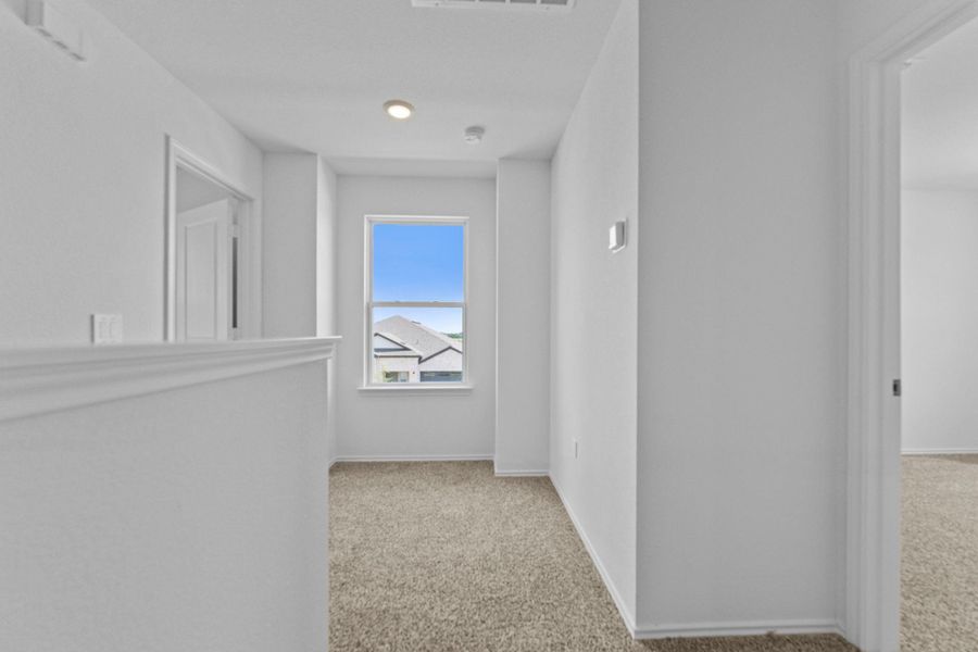 Spacious, unfurnished interior of a new home in Palomino, Manor (Image 29). Spacious, unfurnished interior of a new home in Palomino, Manor (Image 29).