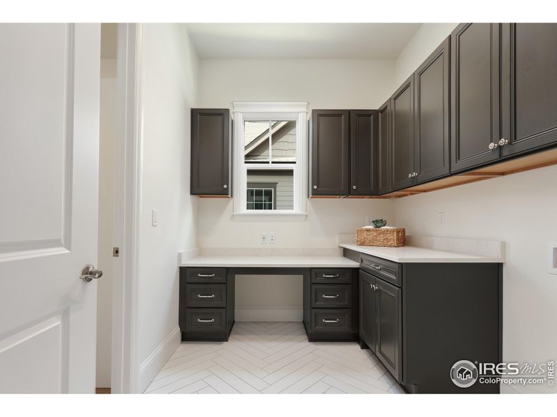 Laundry Room/Pocket Office Laundry Room/Pocket Office