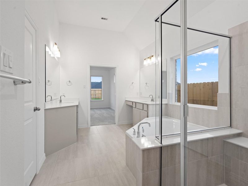 Furnished interior view inside a new home in Brookewater, Rosenberg (Image 10).