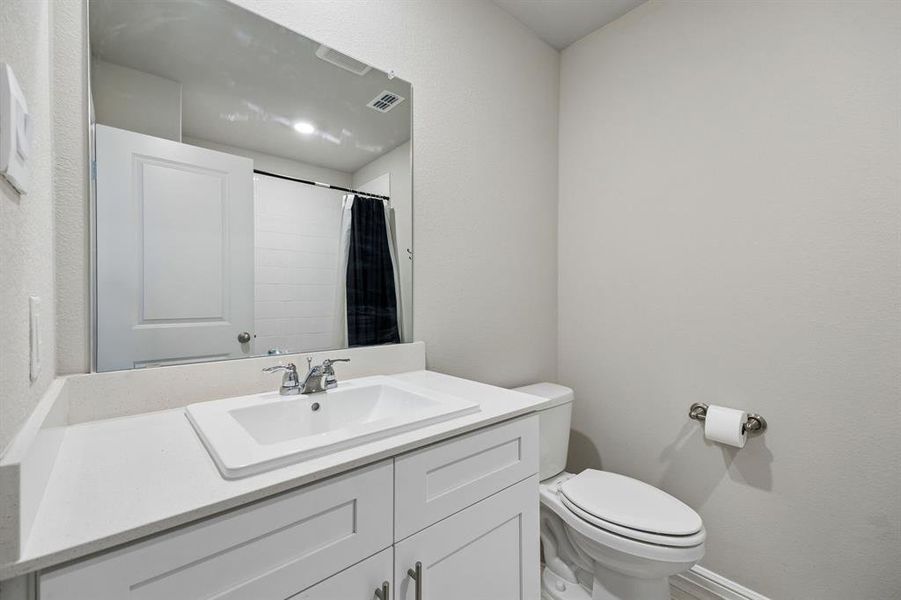 Furnished interior view inside a new home in River's Edge, Fort Worth (Image 24).