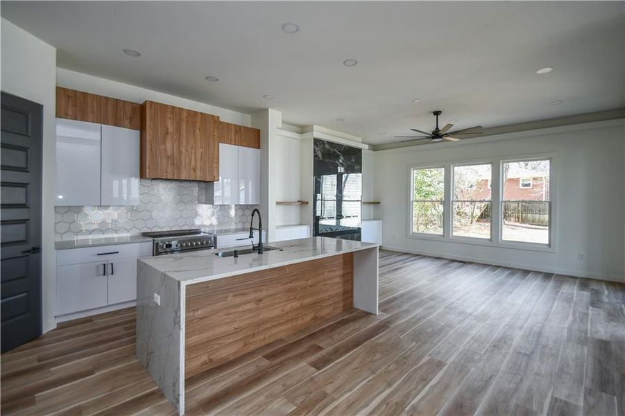 Furnished interior view inside a new home in , Atlanta (Image 6).