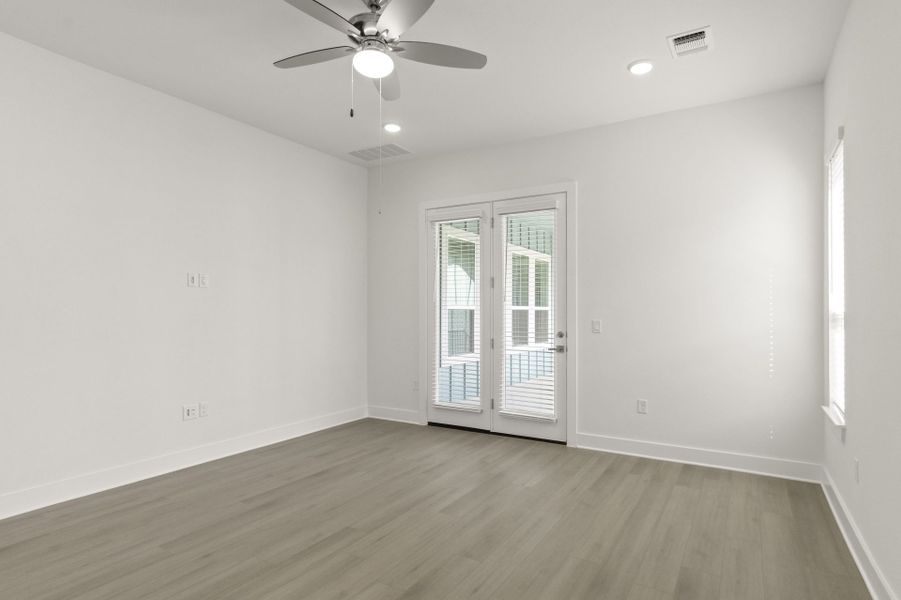 Spacious, unfurnished interior of a new home in Easton Park, Austin (Image 26).