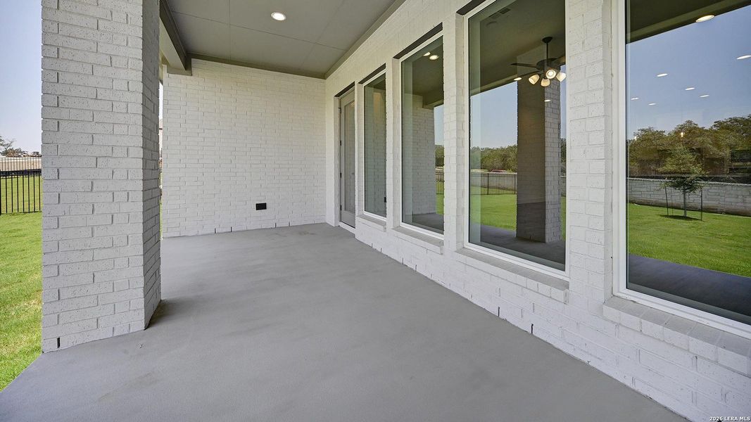 Exterior details and patio area of a home in Esperanza, Boerne (Image 20).