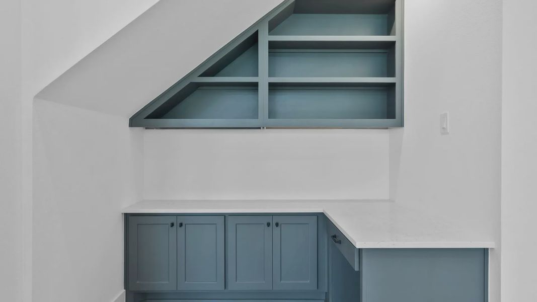 Close-up of interior finishes inside a home in Evergreen 60s, Conroe (Image 17).