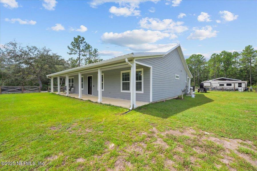 Image 29 of a home in .