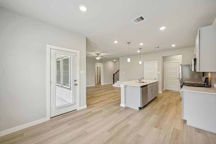 Photo is not of the actual home but is an inspirational photo of builder’s model home and may depict options, furnishings, and/or decorator features that are not included. Photo is not of the actual home but is an inspirational photo of builder’s model home and may depict options, furnishings, and/or decorator features that are not included.