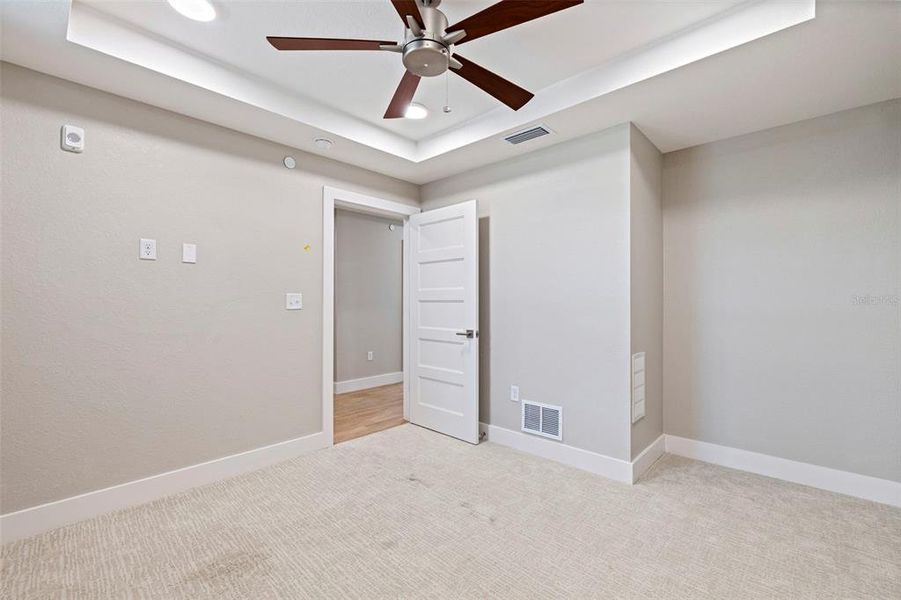 Spacious, unfurnished interior of a new home in , Madeira Beach (Image 44).