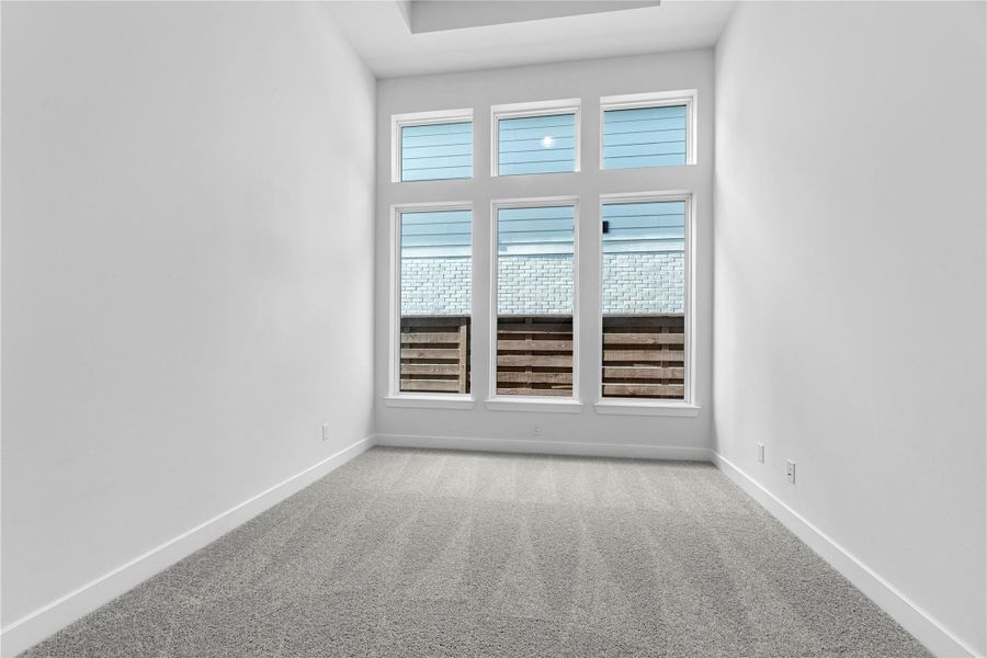 Representative image. Features, selections and colors may vary.