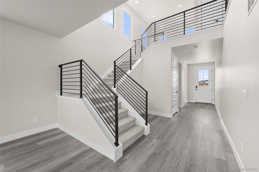 Spacious, unfurnished interior of a new home in Harmony at Sterling Ranch, Littleton (Image 17).