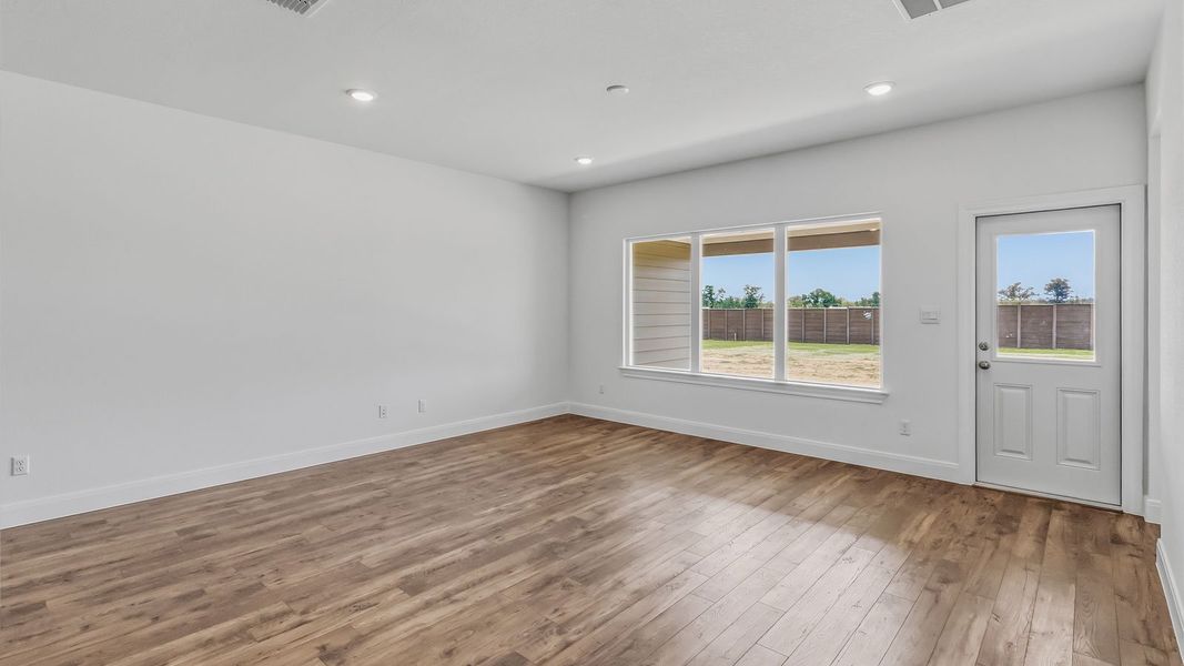 Spacious, unfurnished interior of a new home in Railhead, Cedar Creek (Image 23). Spacious, unfurnished interior of a new home in Railhead, Cedar Creek (Image 23).