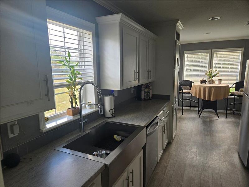 Furnished interior view inside a new home in , Arcadia (Image 5).