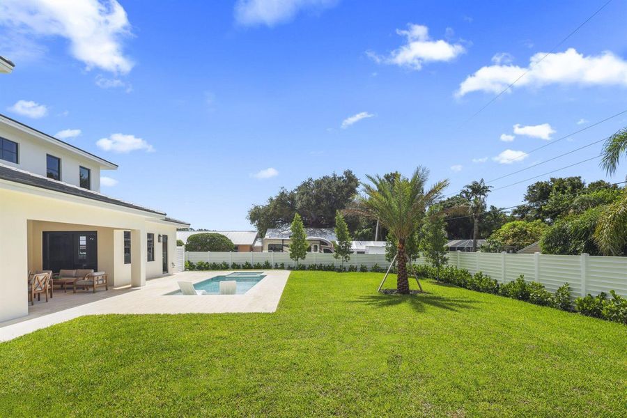 2384 Windsor Rd Palm Beach Gardens - 55. 2384 Windsor Rd Palm Beach Gardens - 55.