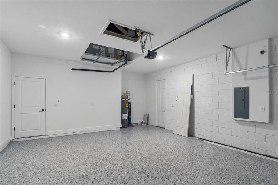 Spacious, unfurnished interior of a new home in , Weeki Wachee (Image 44). Spacious, unfurnished interior of a new home in , Weeki Wachee (Image 44).