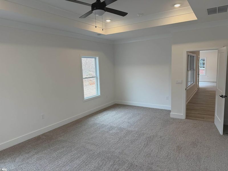 Spacious, unfurnished interior of a new home in Hidden Lake Estates, Greenville (Image 14).