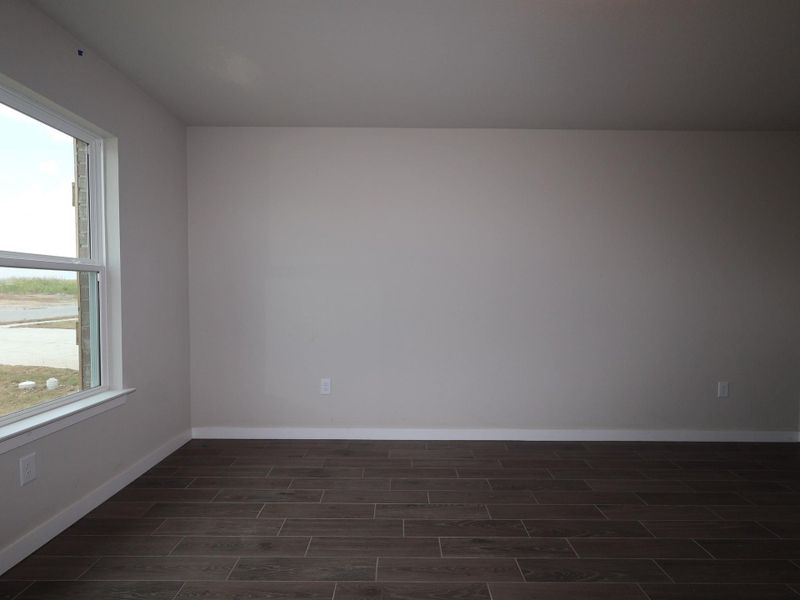 Spacious, unfurnished interior of a new home in Willow Springs, Buda (Image 4). Spacious, unfurnished interior of a new home in Willow Springs, Buda (Image 4).
