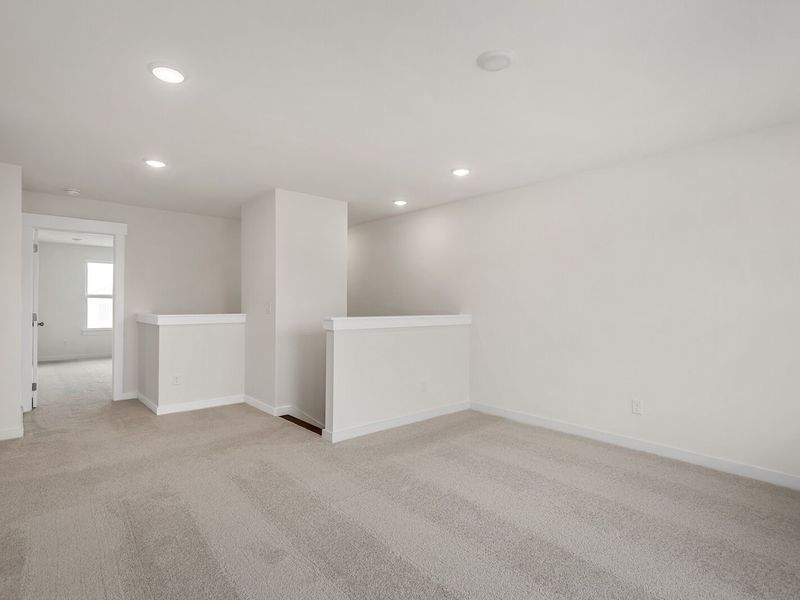 Spacious, unfurnished interior of a new home in Woods Crossing, Gallatin (Image 33).