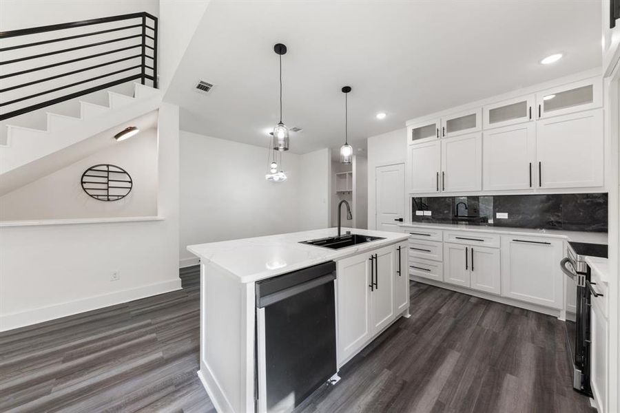 Furnished interior view inside a new home in , Dallas (Image 8). Furnished interior view inside a new home in , Dallas (Image 8).