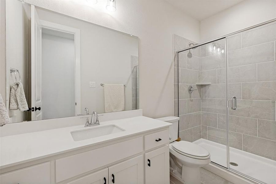 Furnished interior view inside a new home in Reunion, Rhome (Image 11).