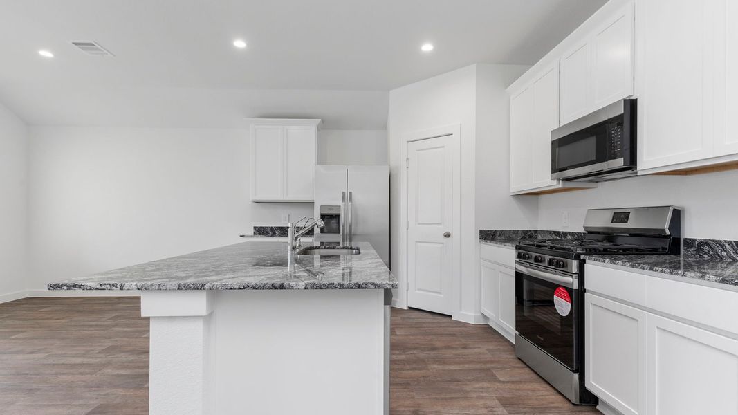 Representative furnished interior of a home built from the Cali by D.R. Horton in Tamarron, Brookshire (Image 7). Representative furnished interior of a home built from the Cali by D.R. Horton in Tamarron, Brookshire (Image 7).