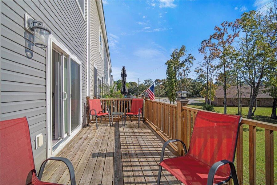 Exterior details and patio area of a home in Coopers Bluff, Hanahan (Image 2). Exterior details and patio area of a home in Coopers Bluff, Hanahan (Image 2).