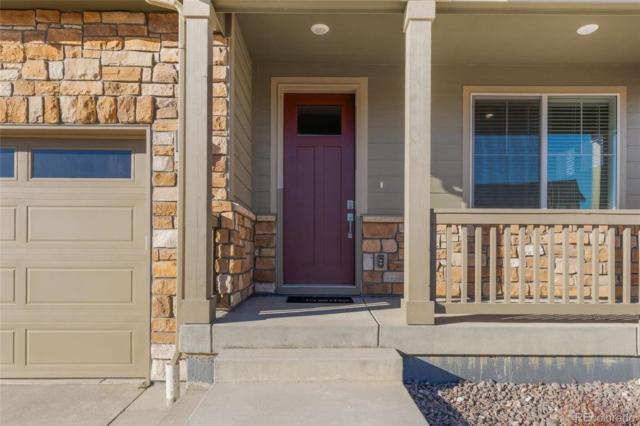 Exterior details and patio area of a home in Vantage, Berthoud (Image 30).