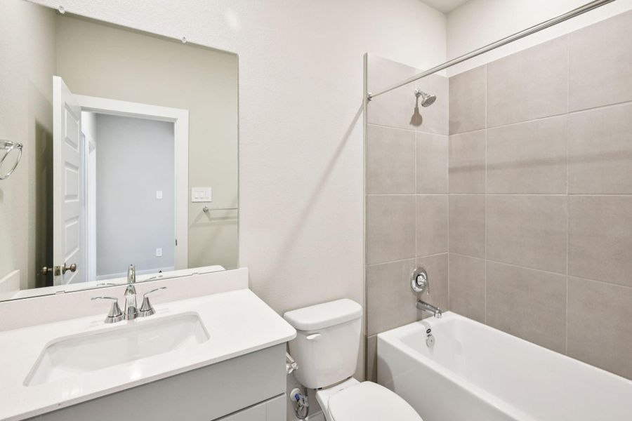 Photo is not of the actual home, but is an inspirational photo of builder’s model home and may depict options, furnishings, and/or decorator features that are not included Photo is not of the actual home, but is an inspirational photo of builder’s model home and may depict options, furnishings, and/or decorator features that are not included