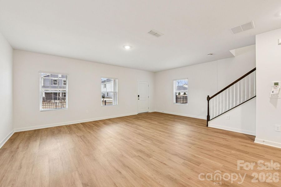 Spacious, unfurnished interior of a new home in Nolen Farm, Gastonia (Image 20).