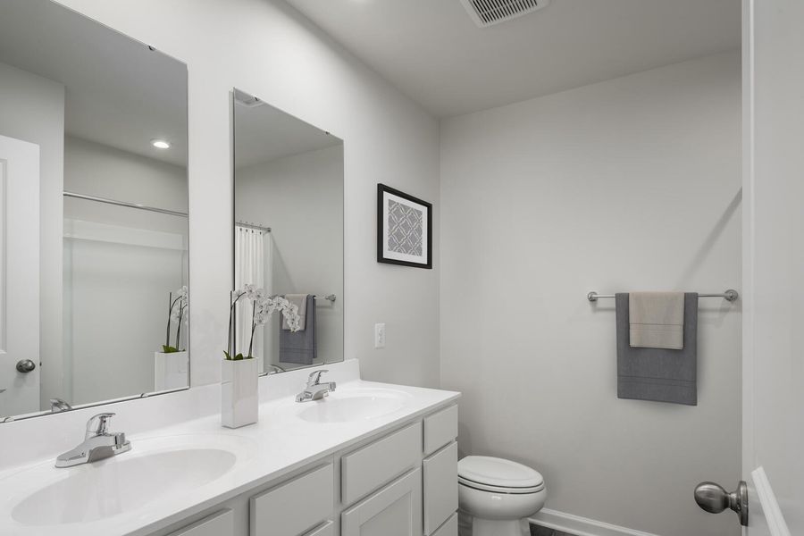 Furnished interior view inside a new home in Somerset, Santee (Image 6).