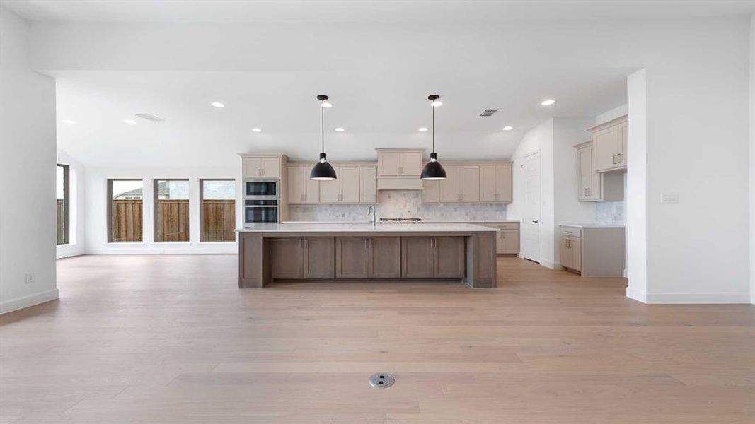 Image 22 of a home in Myrtle Creek 71'.