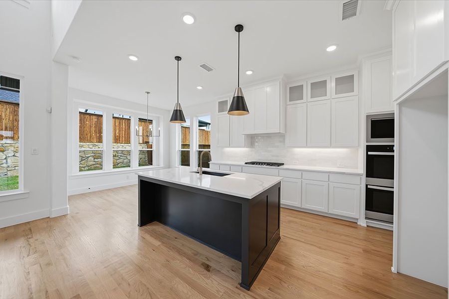 Furnished interior view inside a new home in Custer Ridge Estates, Allen (Image 10).