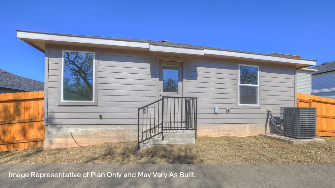 Representative exterior details of a home built from the The Caprock by D.R. Horton in Bollinger, Maxwell (Image 3).