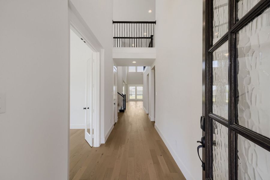9904 Oak Glade - Entry