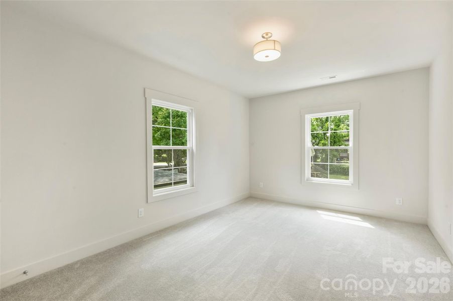 Secondary bedroom