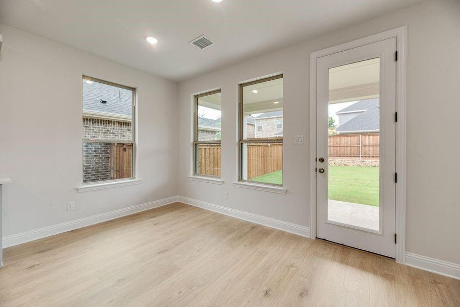 Spacious, unfurnished interior of a new home in Spiritas Ranch, Little Elm (Image 18).