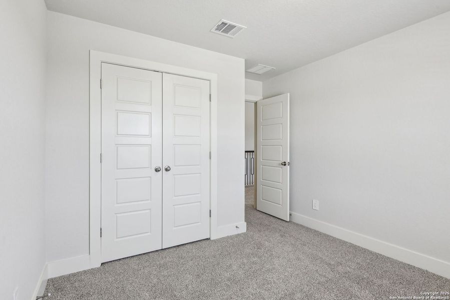 Image 44 of a home in Thomas Pond.