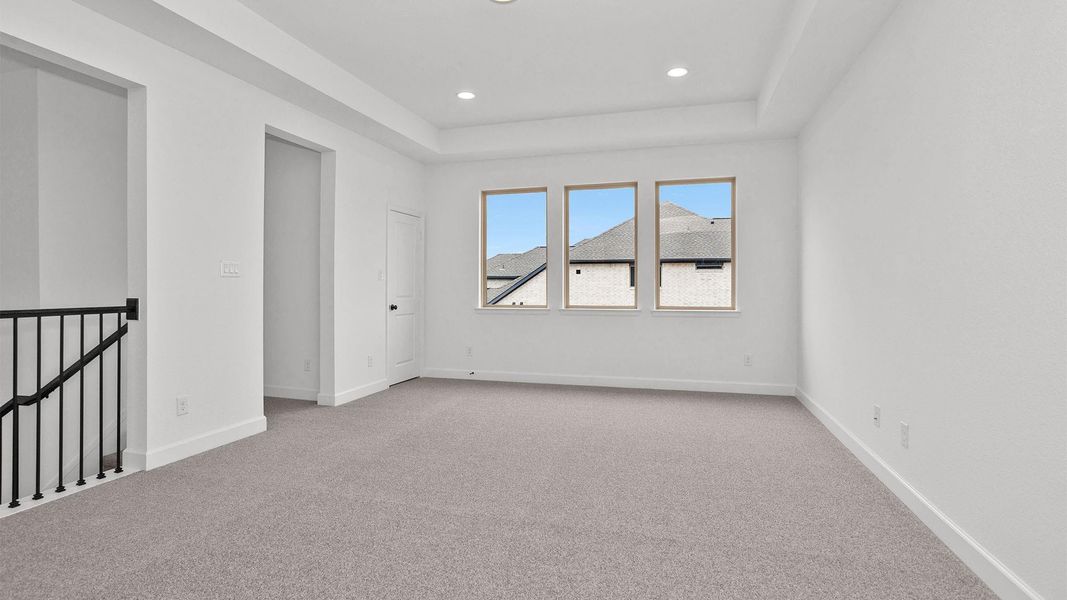 Spacious, unfurnished interior of a new home in Legacy, League City (Image 14).