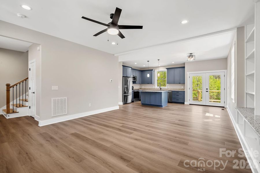 Spacious, unfurnished interior of a new home in , Asheville (Image 20).