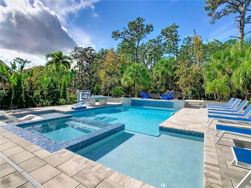 Community amenities in , Reunion (Image 62).