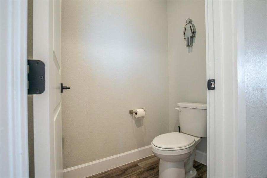 Furnished interior view inside a new home in , Auburndale (Image 34).