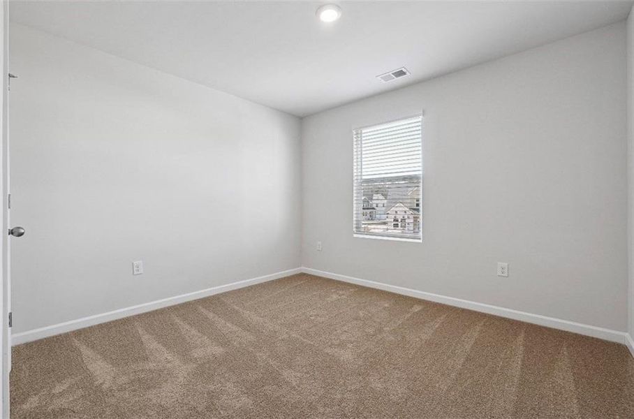 Spacious, unfurnished interior of a new home in River Walk Farm, Covington (Image 16).