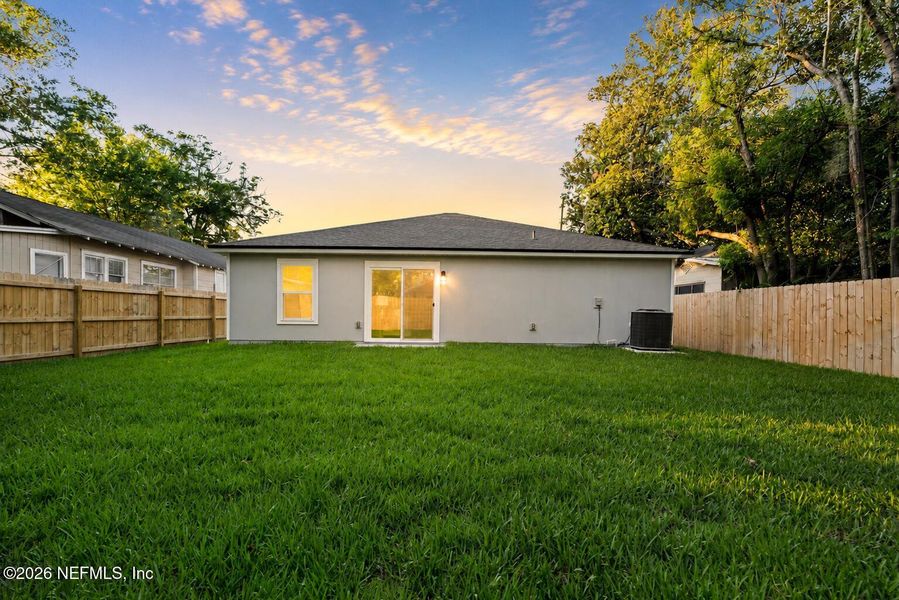 Exterior details and patio area of a home in , Jacksonville (Image 3).