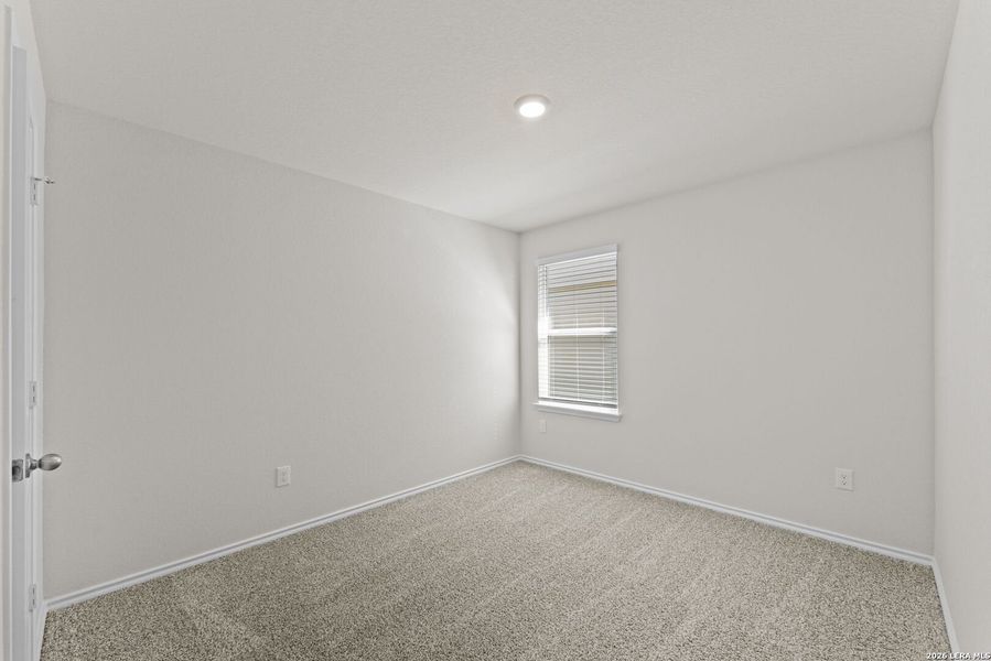 Spacious, unfurnished interior of a new home in Laurel Vistas, San Antonio (Image 17). Spacious, unfurnished interior of a new home in Laurel Vistas, San Antonio (Image 17).