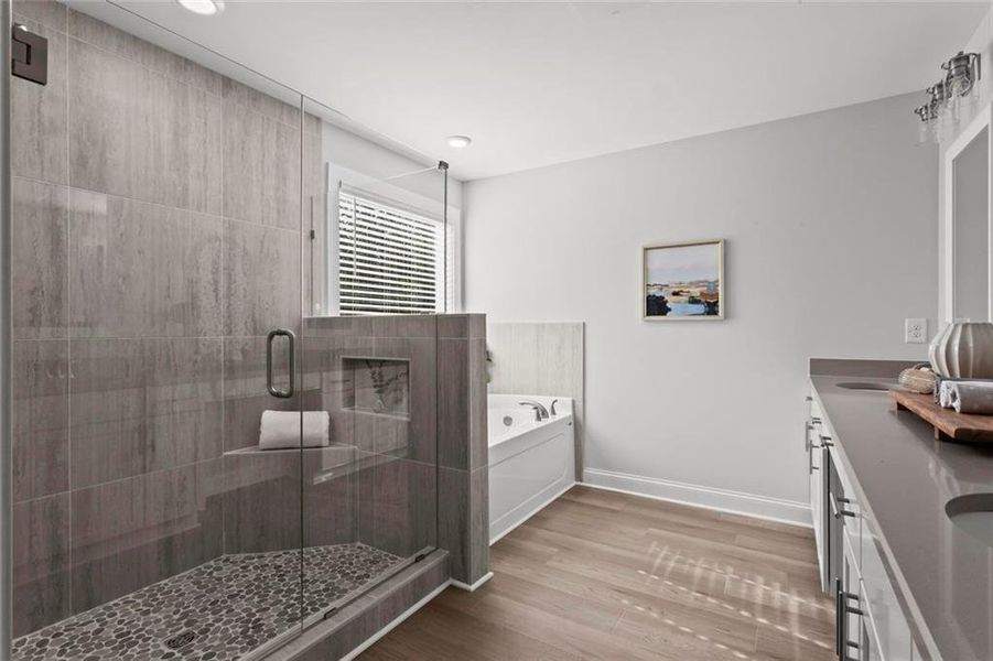 Furnished interior view inside a new home in , Dallas (Image 29).