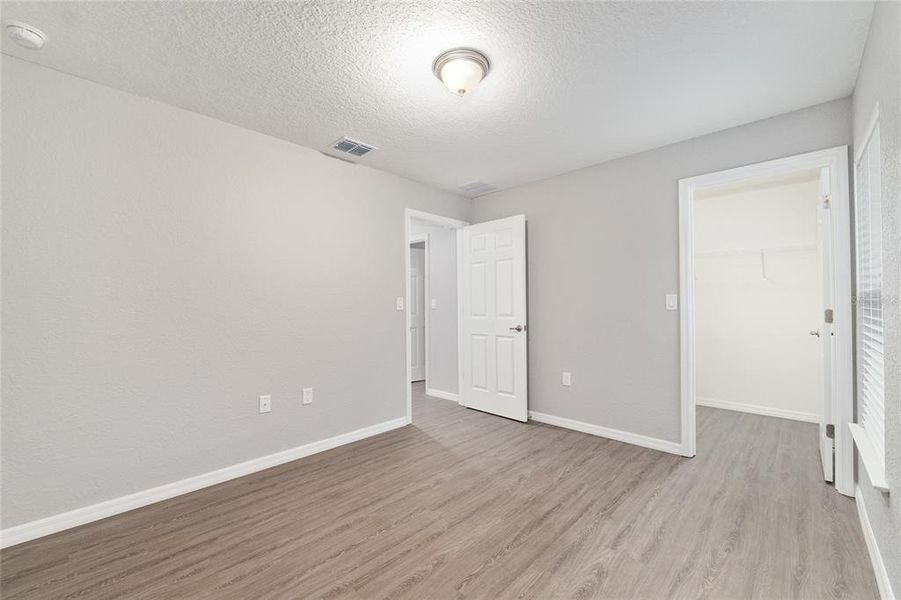 Spacious, unfurnished interior of a new home in , Dunnellon (Image 33). Spacious, unfurnished interior of a new home in , Dunnellon (Image 33).