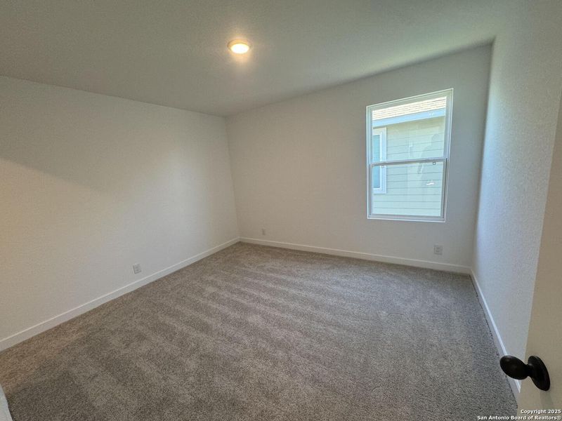 Spacious, unfurnished interior of a new home in Enclave at Hennersby Hollow 50's, San Antonio (Image 30).