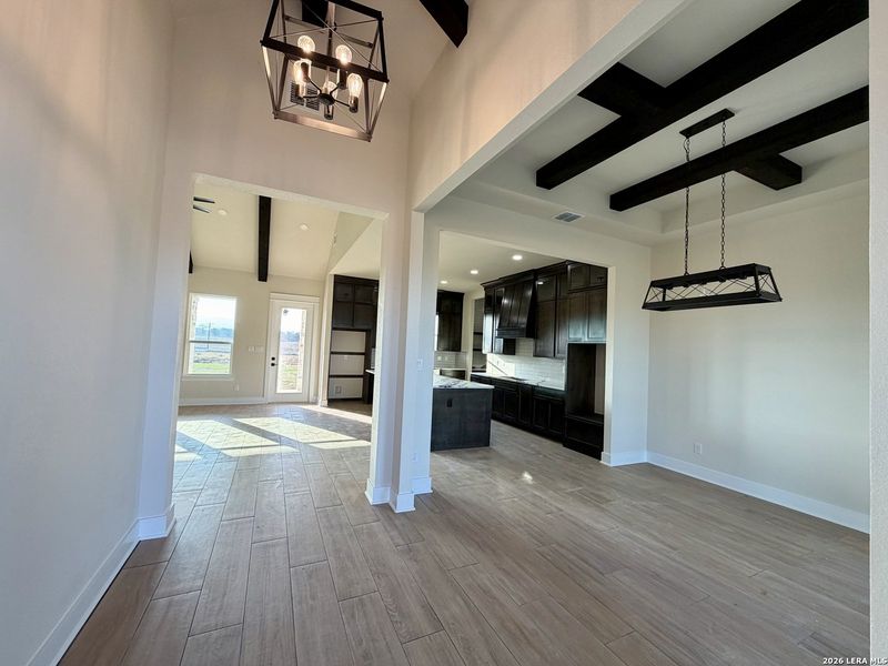 Spacious, unfurnished interior of a new home in , Floresville (Image 32).